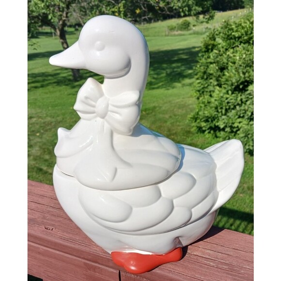 Vintage 1980's Mother Goose Ceramic Cookie Jar White Ribbon Neck Grandmacore